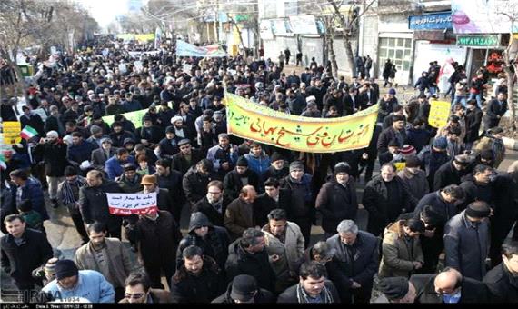 دعوت نماینده ولی فقیه و استاندار اردبیل برای حضور مردم در راهپیمایی 22 بهمن