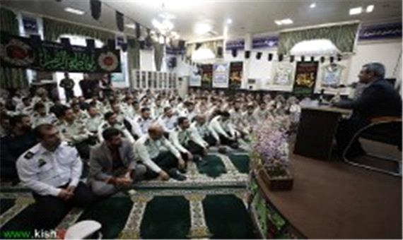 برگزاری مراسم گرامیداشت چهلمین سالگرد پیروزی انقلاب اسلامی در نیروی انتظامی کیش
