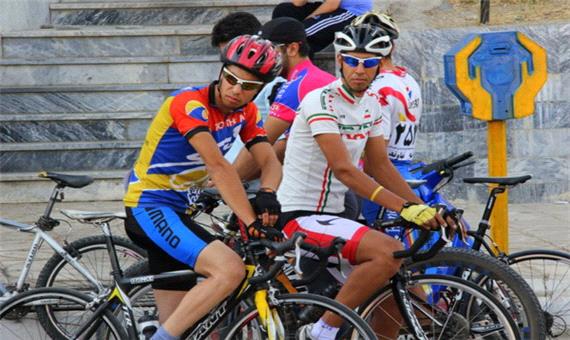 مسابقات دوچرخه سواری گرامیداشت دهه فجر در خوی برگزار شد