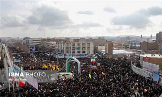 حضور گسترده در راهپیمایی 22 بهمن، نمودی از اتحاد و یکپارچگی مردم ایران است