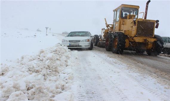 برف راه ارتباطی ده ها روستای استان اردبیل را بست