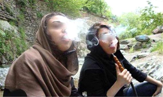 قُل‌قُل سلامتی دختران ایرانی در تُنگ قلیان!