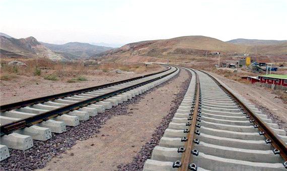 قرارداد مطالعاتی خط آهن بین مناطق آزاد ارس - ماکو منعقد شد