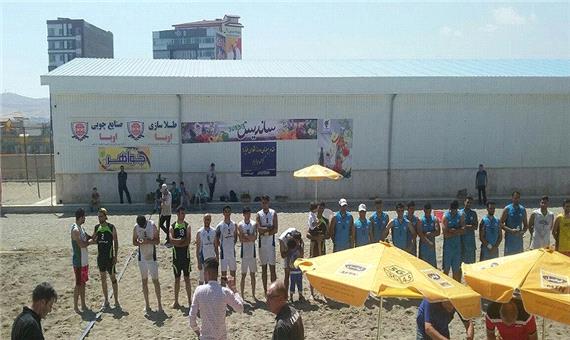 تیم منتخب هندبال ساحلی شمال غرب کشور در ارومیه اردو می زند
