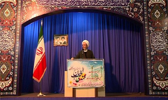 ملت ایران در برابر استکبار جهانی ایستادگی خواهد کرد