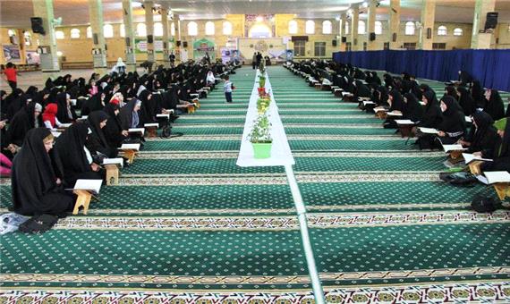 جمع خوانی قرآن در خوی با حضور قاریان برجسته