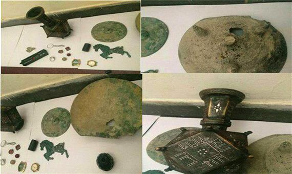 کشف200 قطعه اشیاء عتیقه در شهرستان آذرشهر