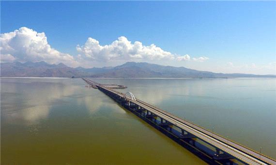 روحانی: حال خوب دریاچه ارومیه موجب خوشحالی است