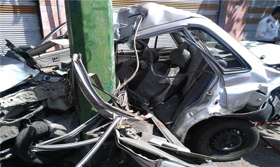 برخورد خودرو با تیر برق در بوکان یک کشته برجای گذاشت