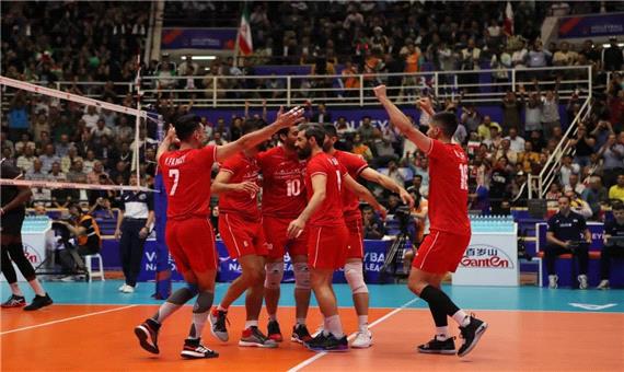 پیروزی مقتدرانه والیبال ایران با حمایت تماشاگران ارومیه‌ای