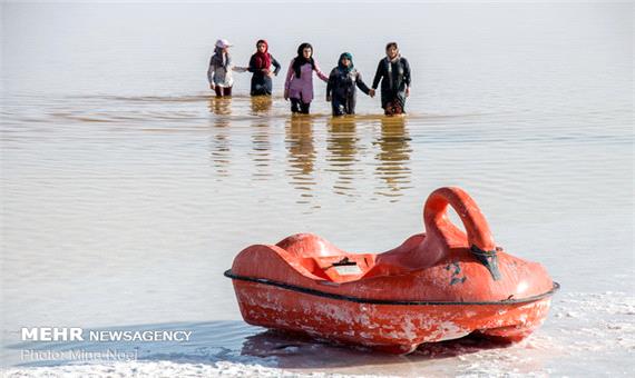 52 اثر به اولین جشنواره ملی عکس دریاچه ارومیه به راه یافت