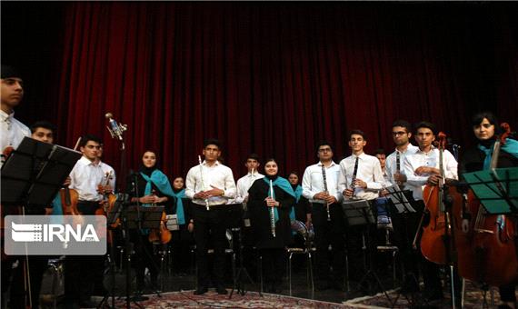 دومین جشنواره سراسری موسیقی دفاع، حماسه و مقاومت در تبریز آغاز شد