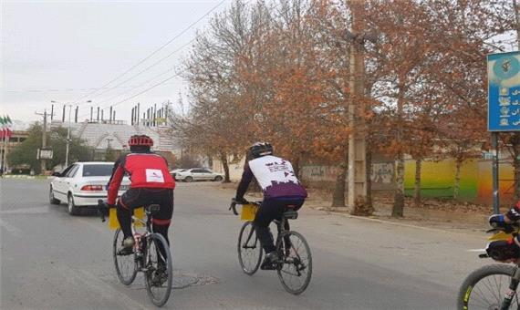 دوچرخه سواران خراسان رضوی با شعار «نجات آب» وارد اردبیل شدند