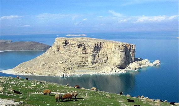 افزایش 44 سانتیمتری سطح تراز آبی دریاچه ارومیه در سال آبی گذشته