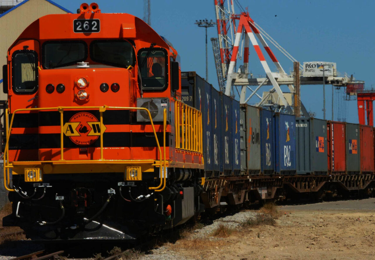 صادرات بار توسط ناوگان ریلی راه آهن آذربایجان 31 درصد افزایش یافت